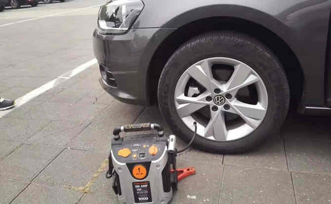 东丰汽车搭电案例
