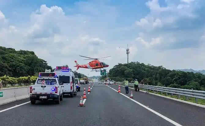 东丰高速公路汽车救援案例
