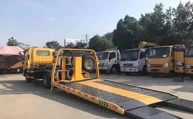 东丰汽车中途维修案例